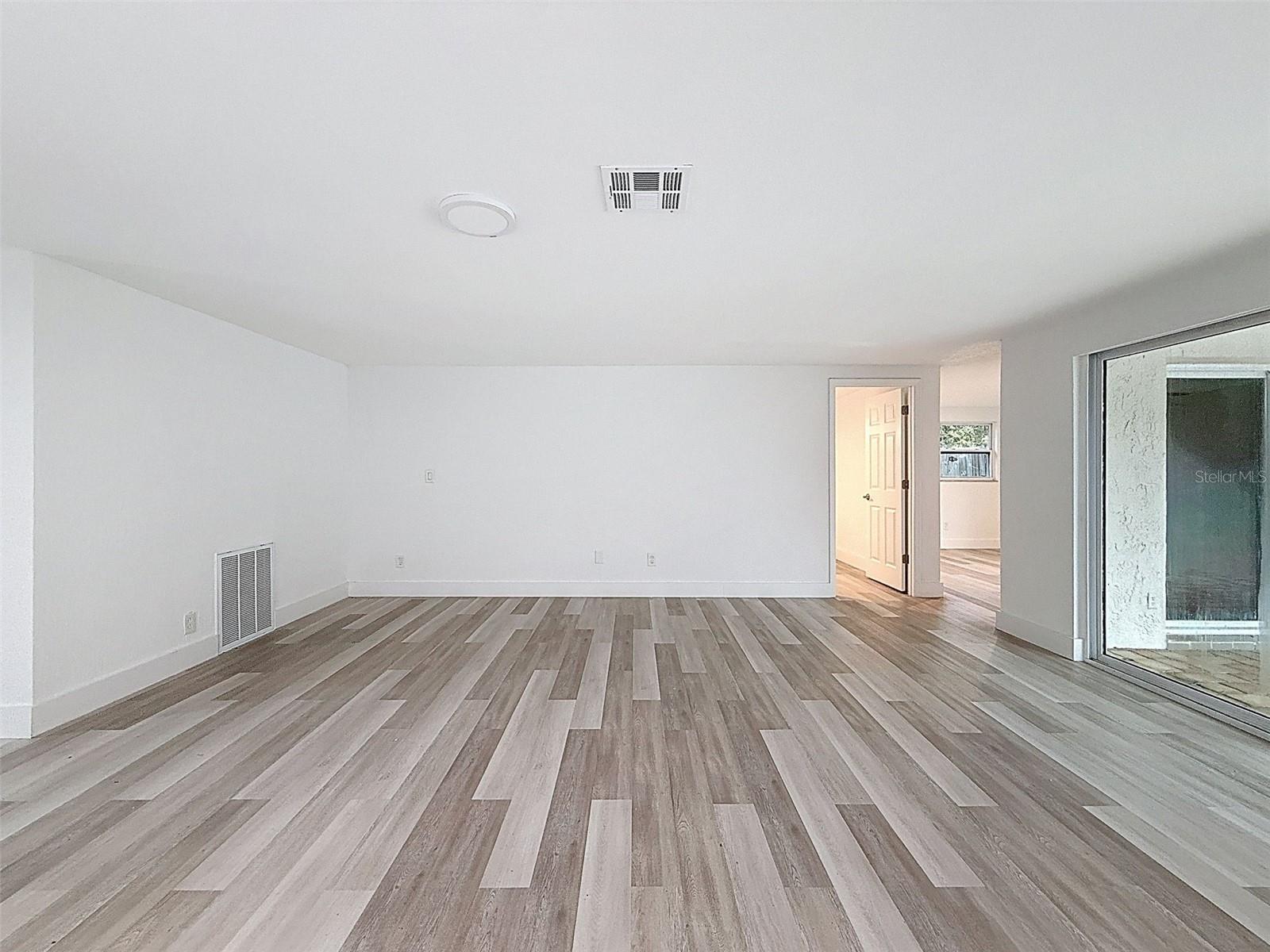 Image 33 of 84 For 9505 Delray Drive