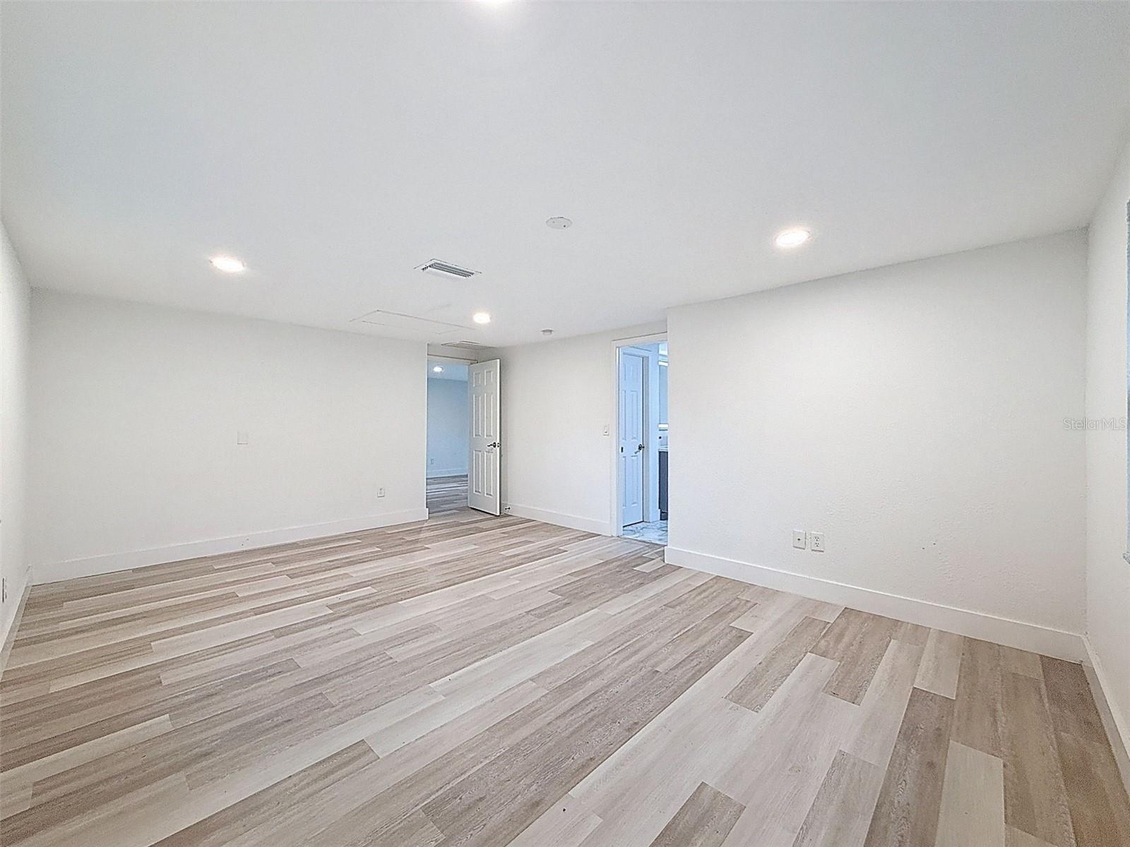 Image 55 of 84 For 9505 Delray Drive