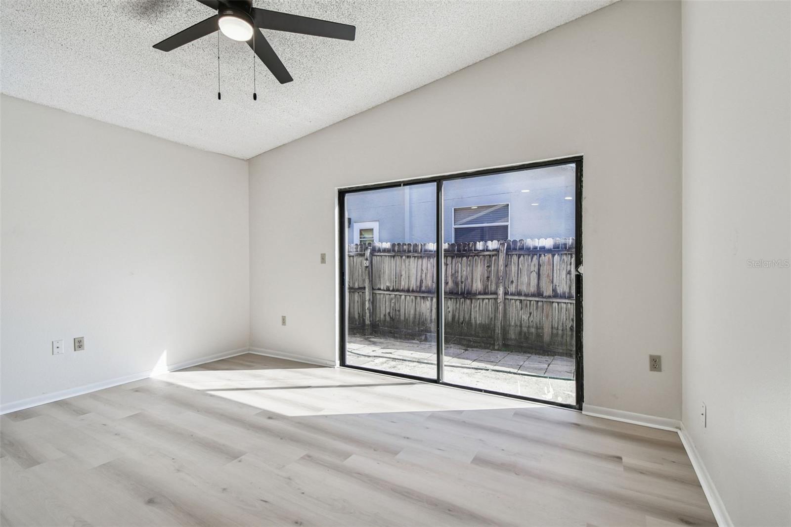 Image 15 of 28 For 698 Crystal Drive