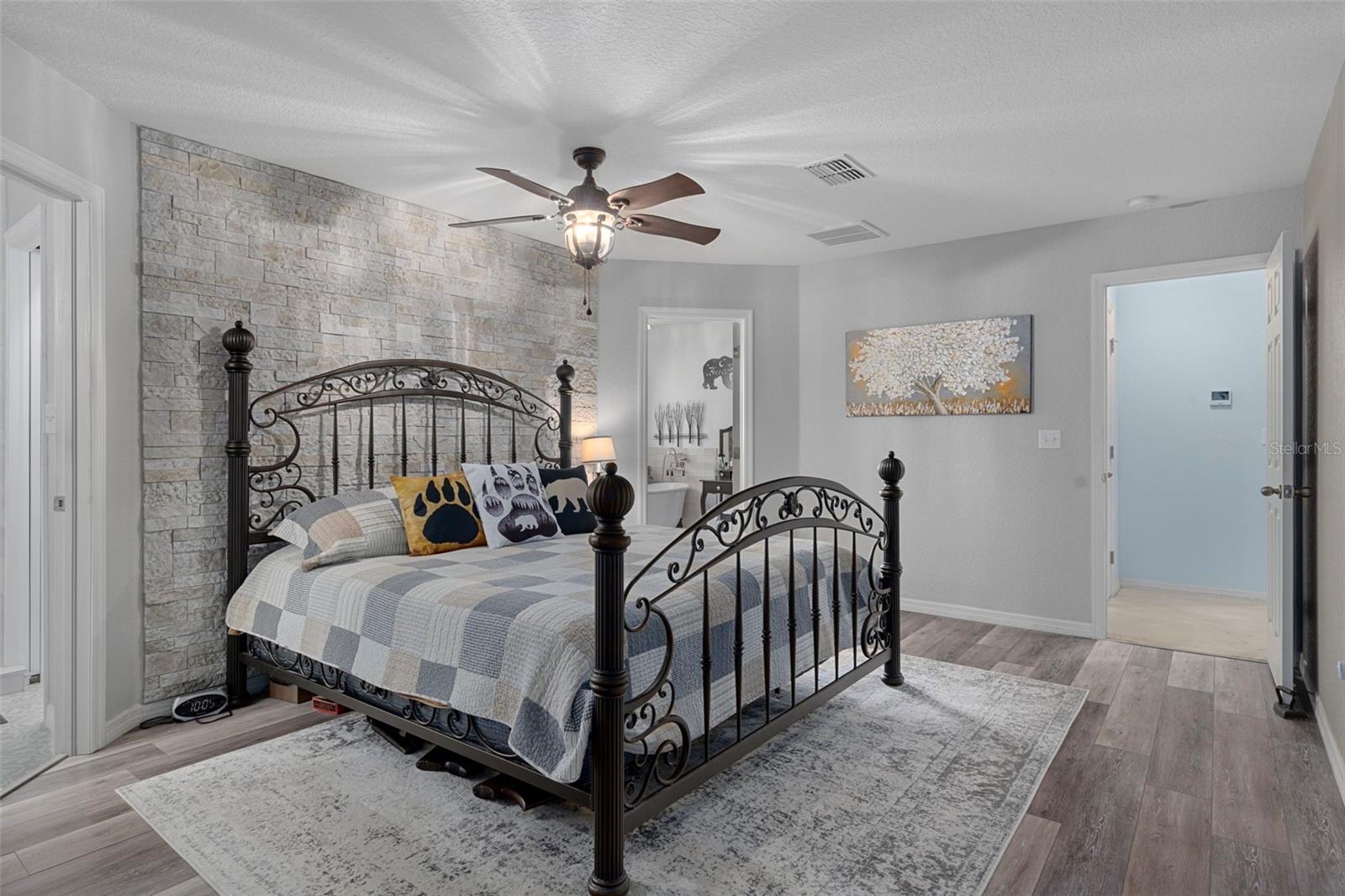 Image 28 of 61 For 7097 Potentilla Court