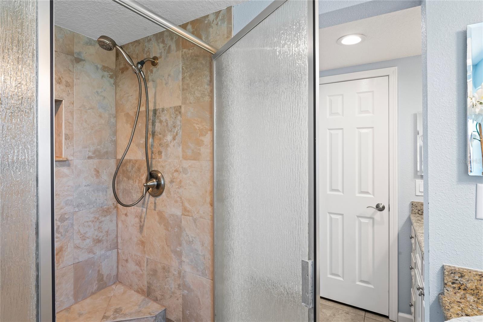 Image 26 of 75 For 6603 Driftwood Drive