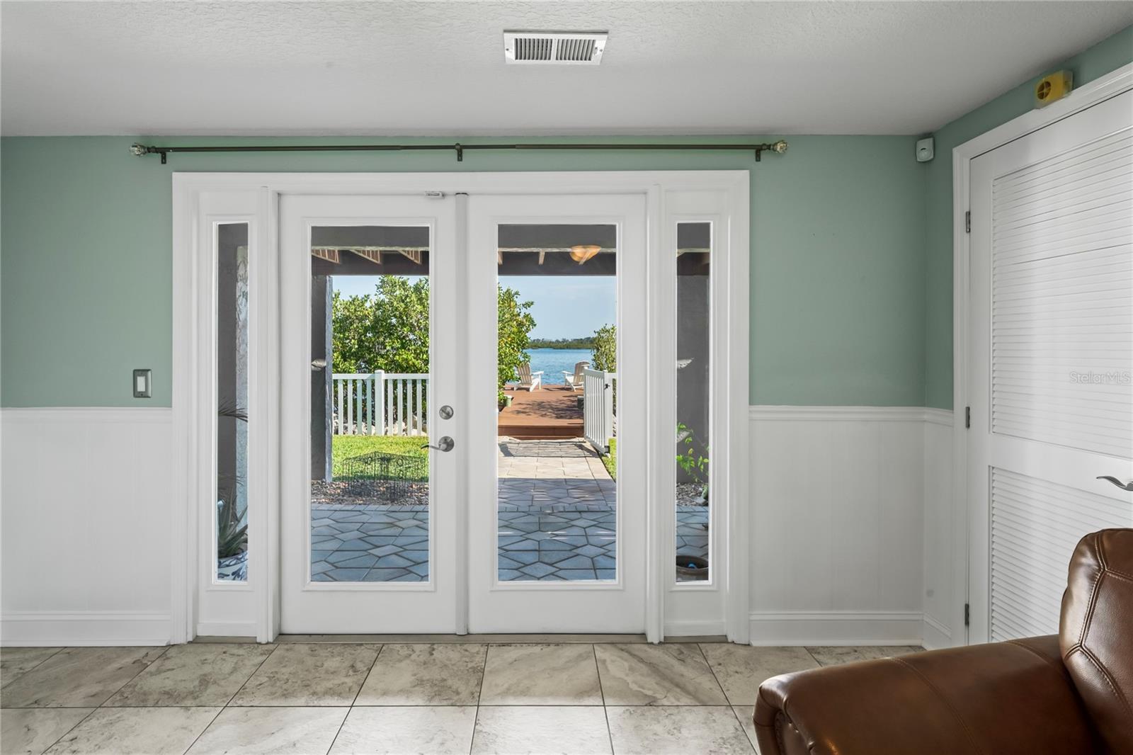 Image 34 of 75 For 6603 Driftwood Drive