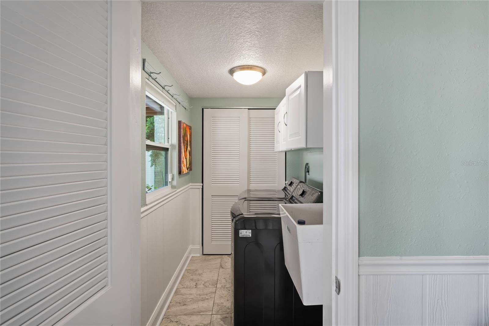 Image 41 of 75 For 6603 Driftwood Drive