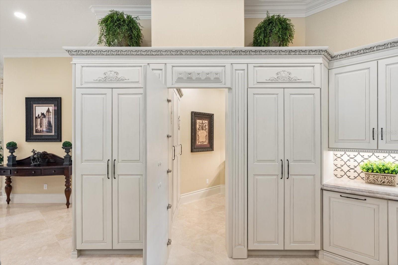 Image 27 of 100 For 921 Sweetwater Club Boulevard