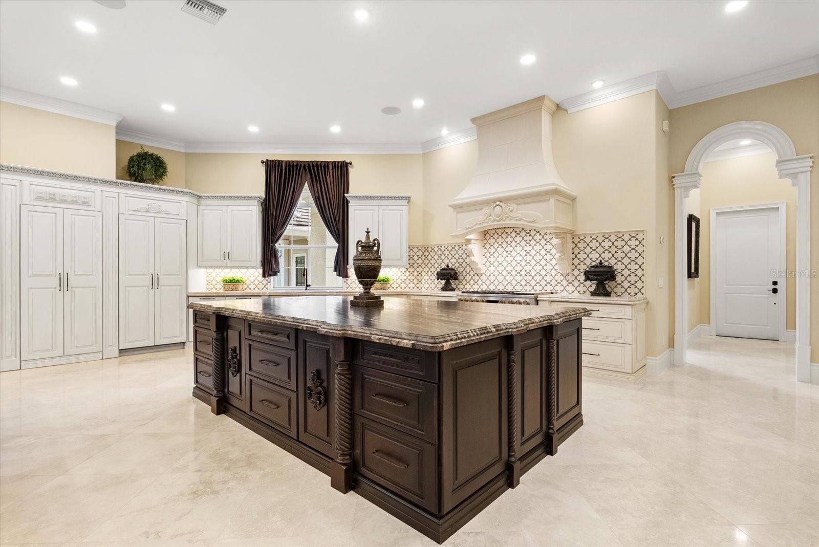 Image 29 of 100 For 921 Sweetwater Club Boulevard