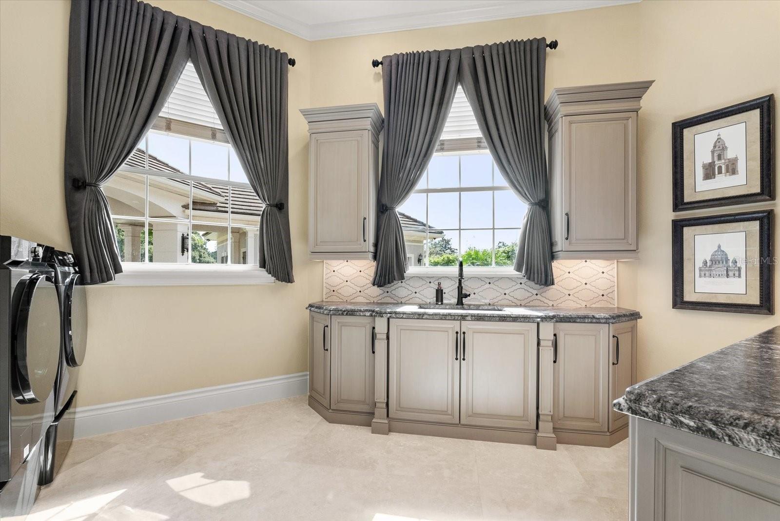 Image 47 of 100 For 921 Sweetwater Club Boulevard