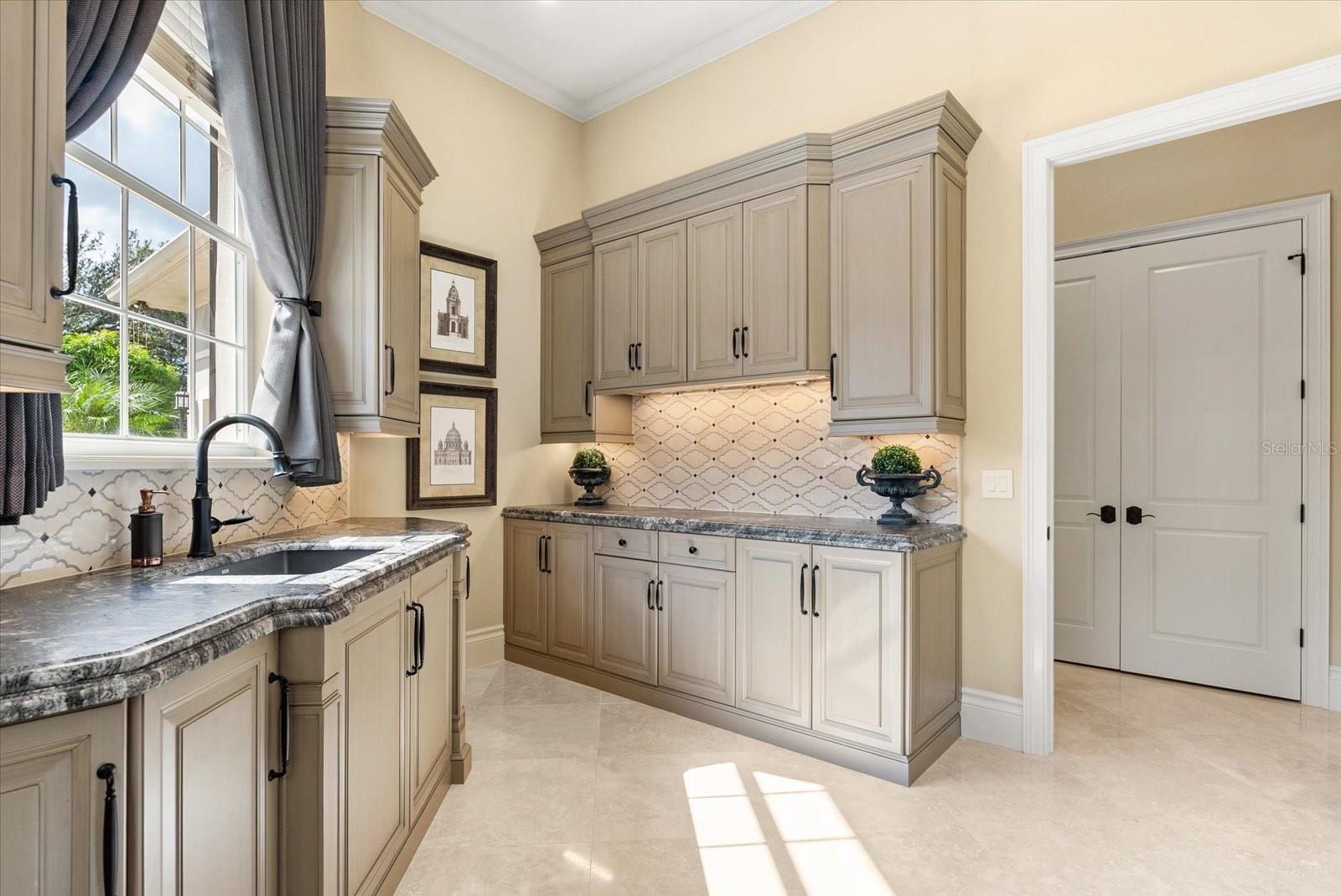 Image 49 of 100 For 921 Sweetwater Club Boulevard