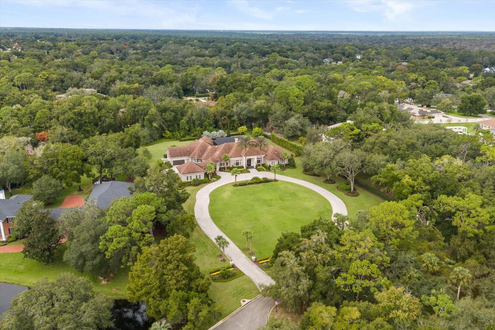 Image 5 of 100 For 921 Sweetwater Club Boulevard