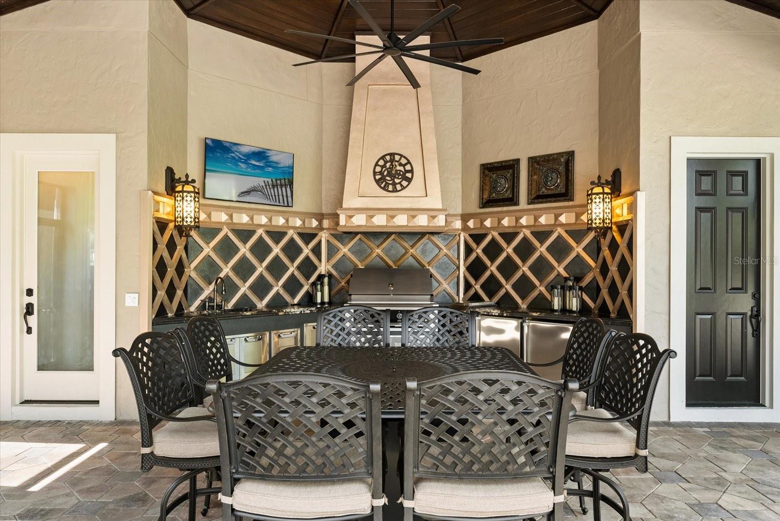 Image 81 of 100 For 921 Sweetwater Club Boulevard