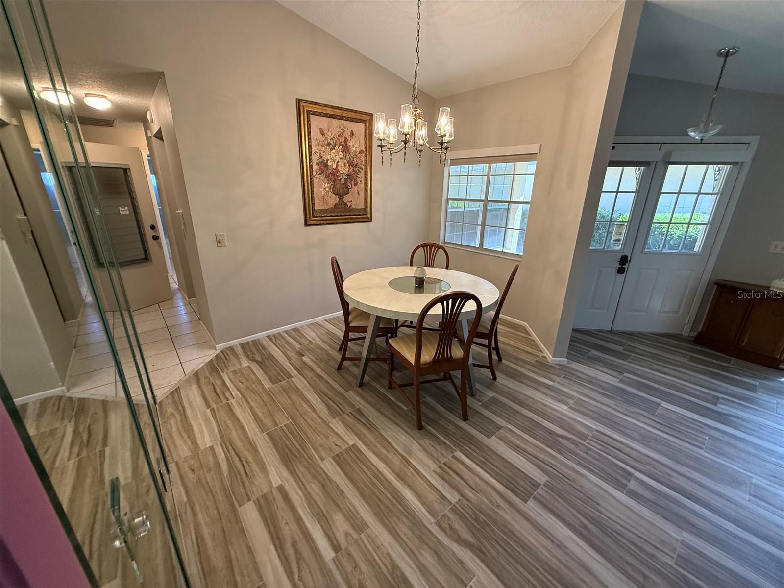 Image 5 of 21 For 4755 Westbury Court 20