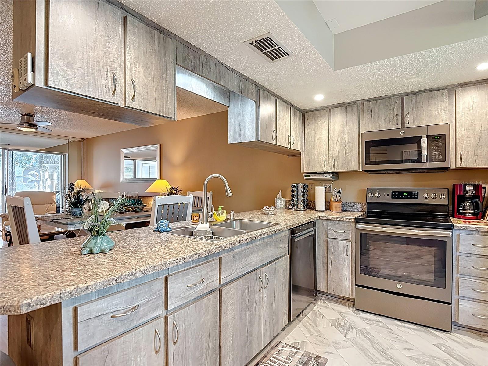 Image 41 of 49 For 7630 Danube Drive