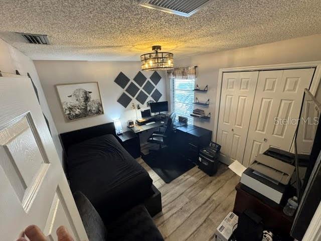 Image 24 of 31 For 6706 Waldorf Court