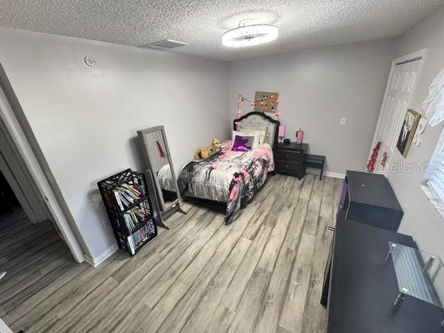 Image 25 of 31 For 6706 Waldorf Court