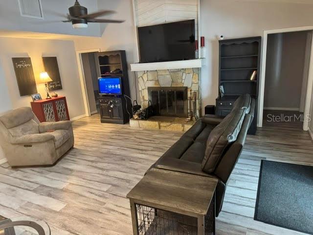 Image 27 of 31 For 6706 Waldorf Court