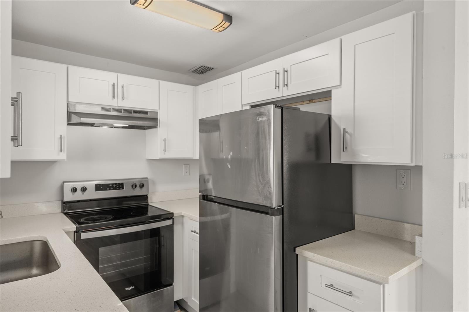 Image 9 of 19 For 7125 Colfax Drive