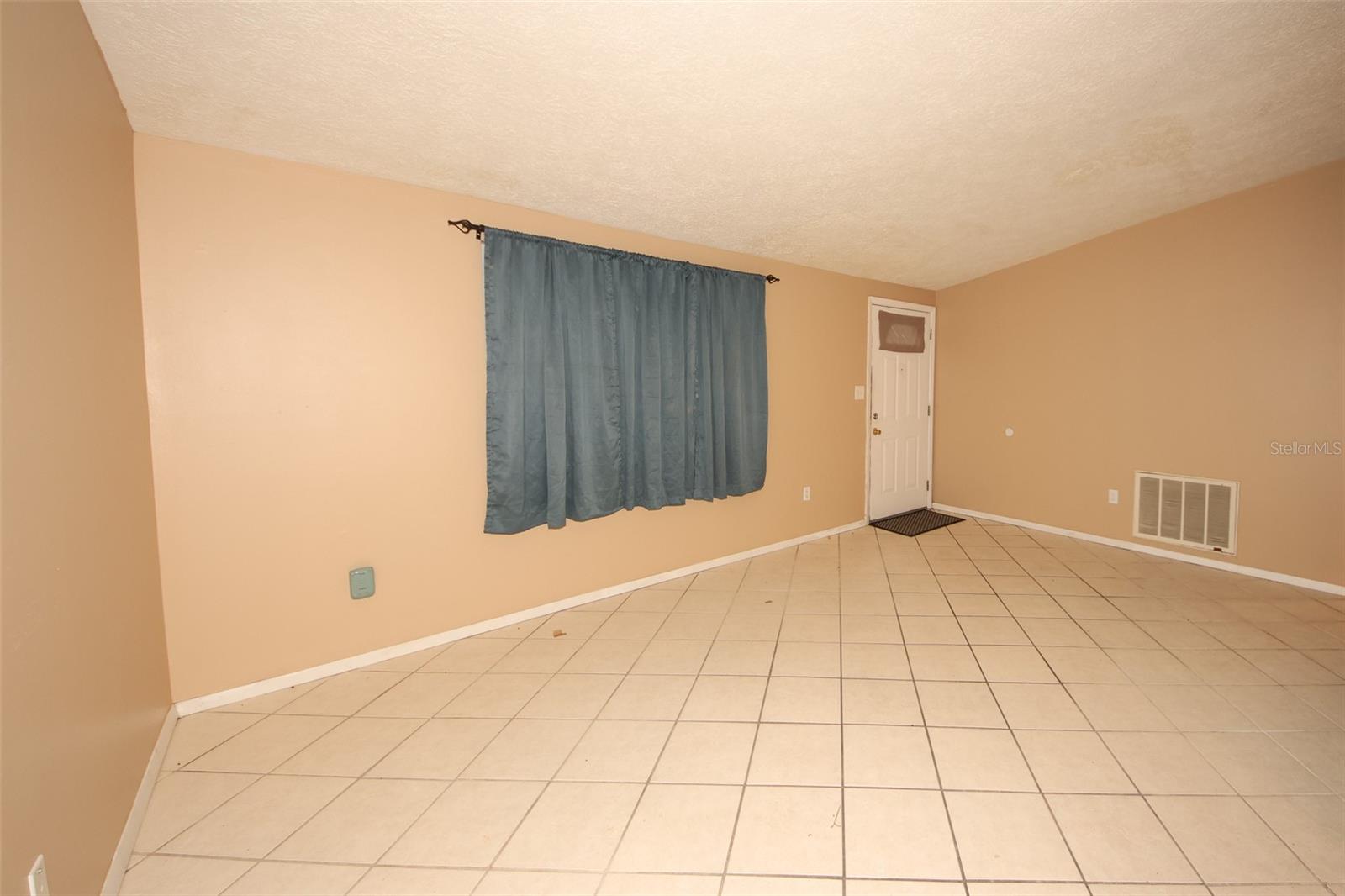 Image 10 of 18 For 6425 Butte Avenue