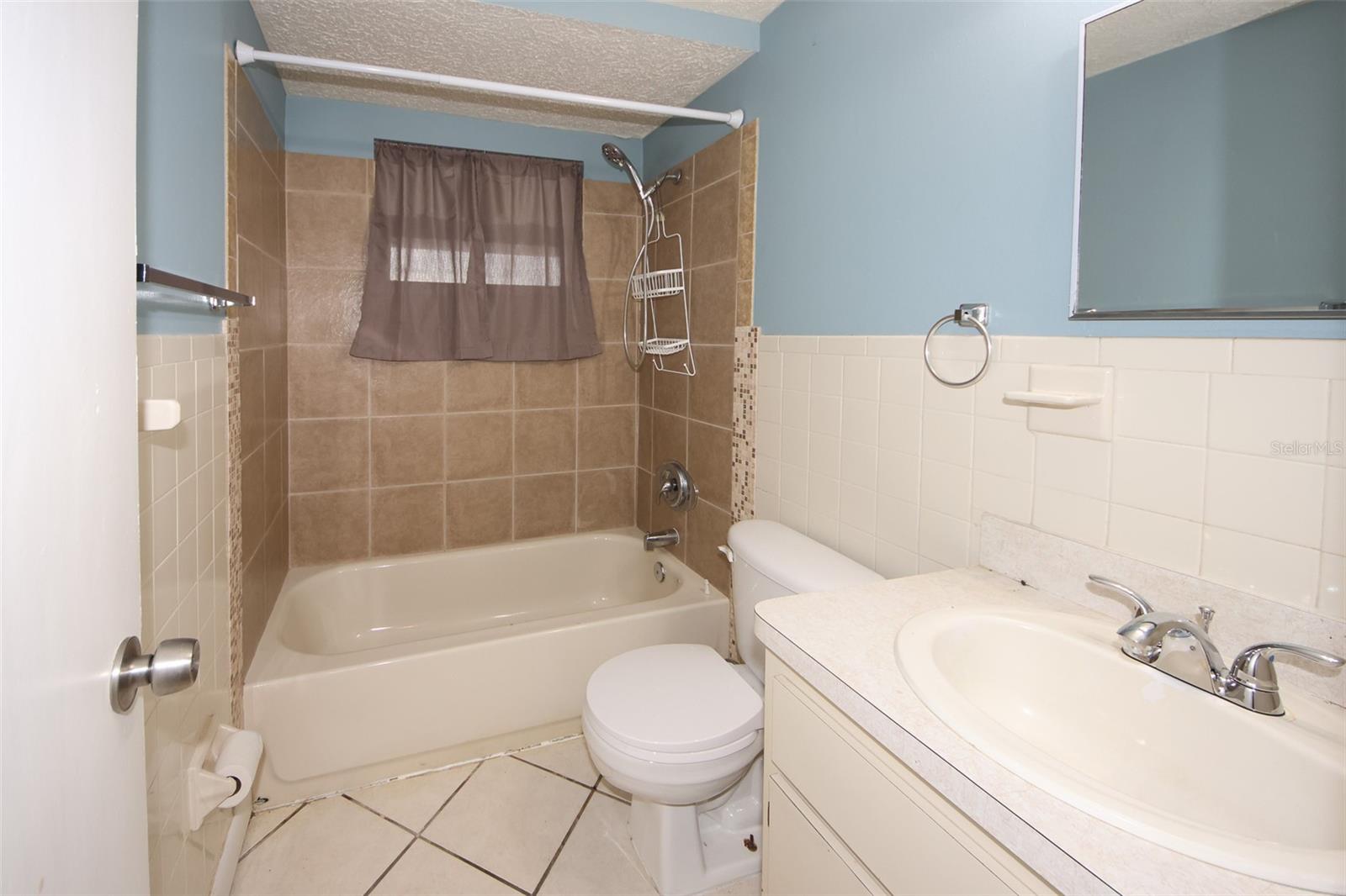 Image 12 of 18 For 6425 Butte Avenue