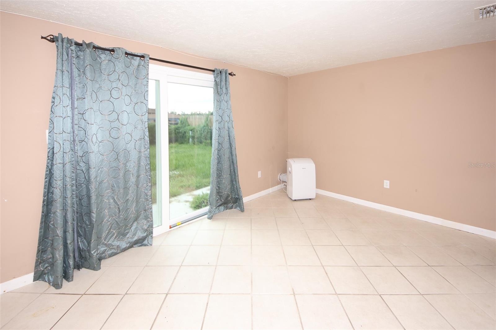 Image 7 of 18 For 6425 Butte Avenue