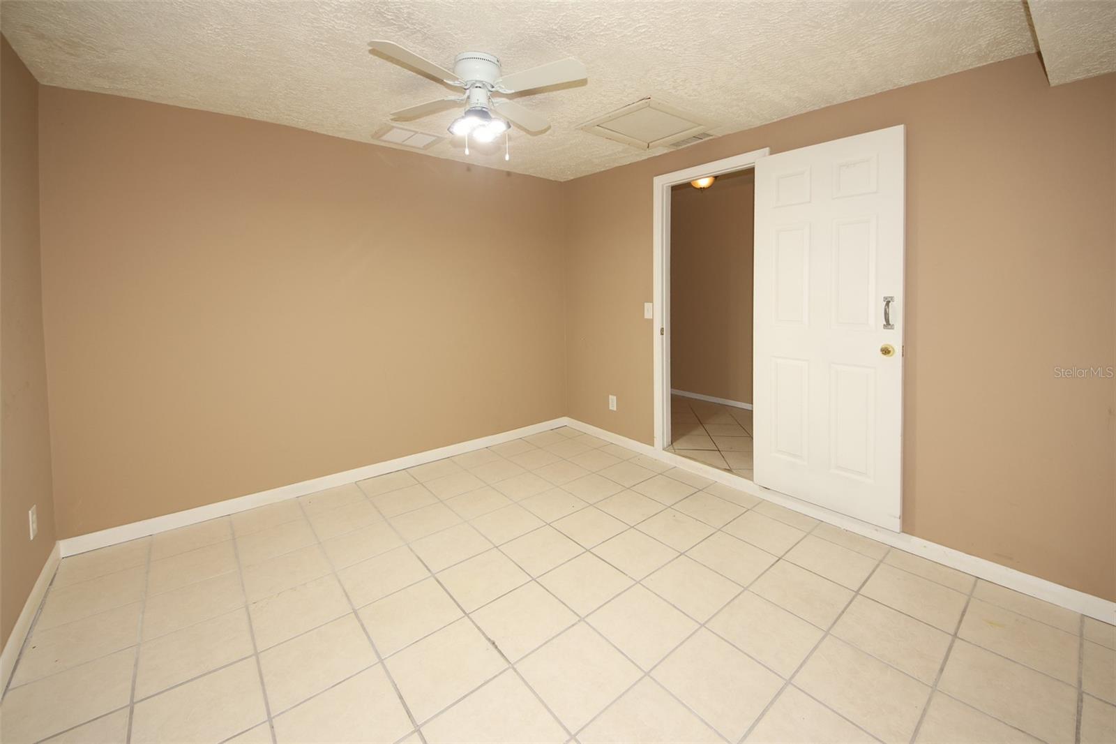 Image 9 of 18 For 6425 Butte Avenue