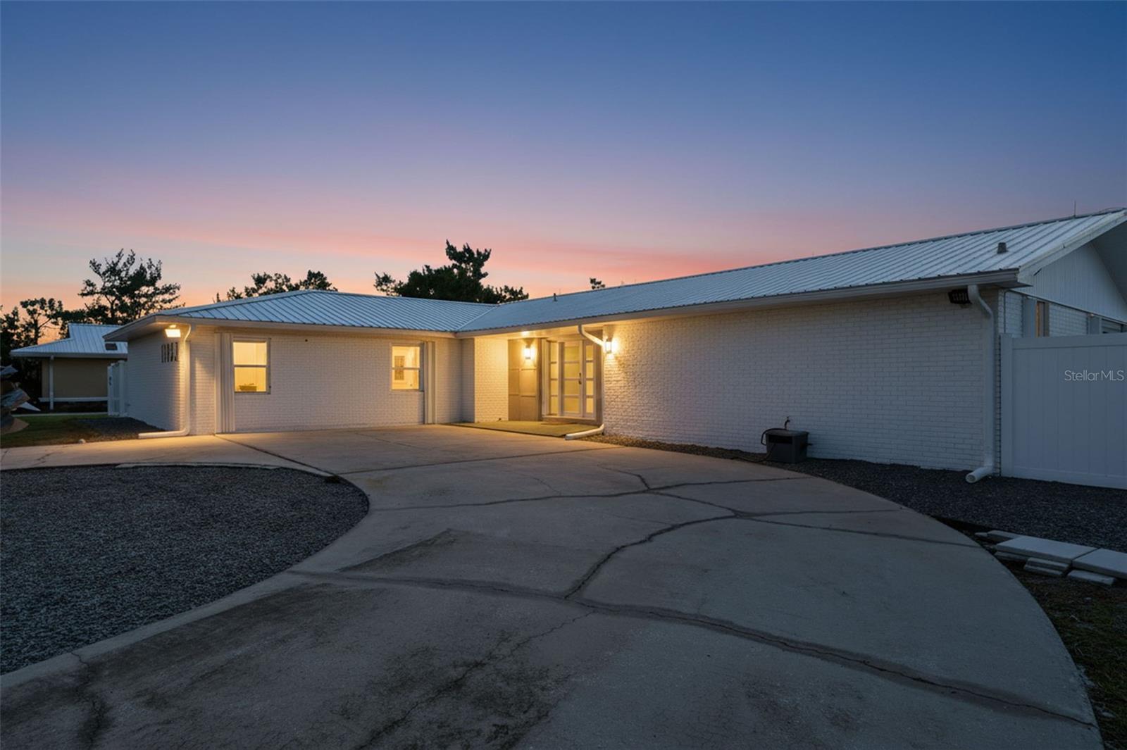 Details for 11982 Bayshore Drive, CRYSTAL RIVER, FL 34429