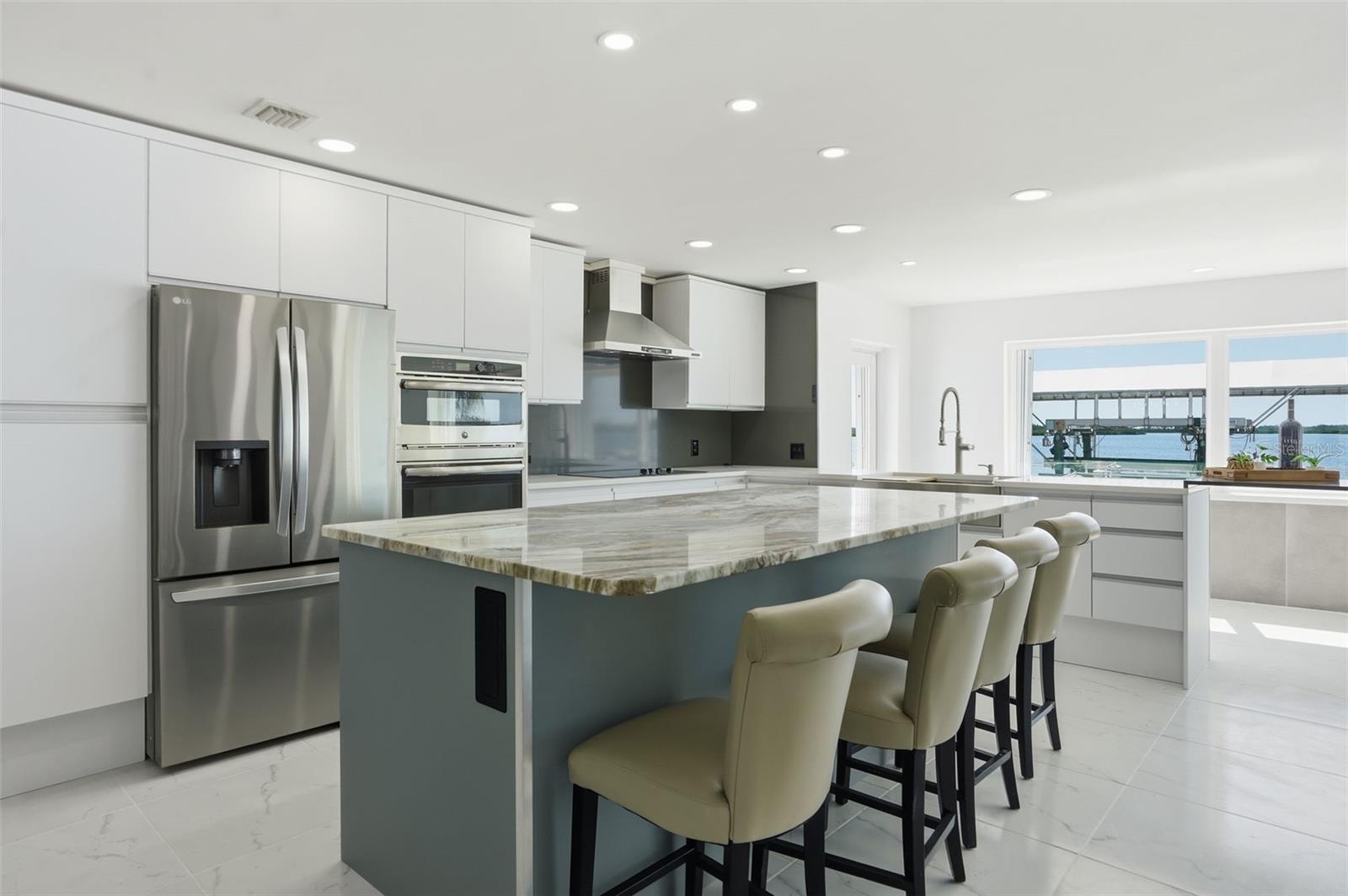 Image 14 of 57 For 11982 Bayshore Drive