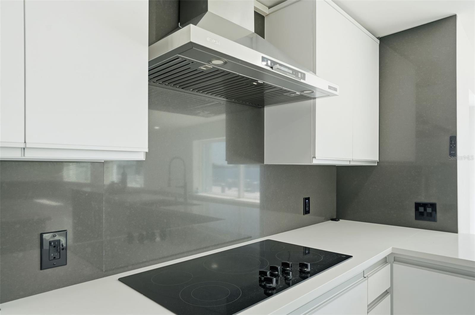 Image 15 of 57 For 11982 Bayshore Drive