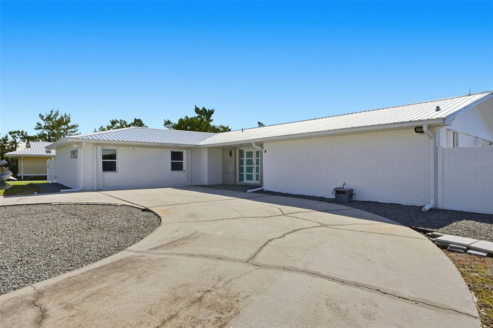 Image 2 of 57 For 11982 Bayshore Drive