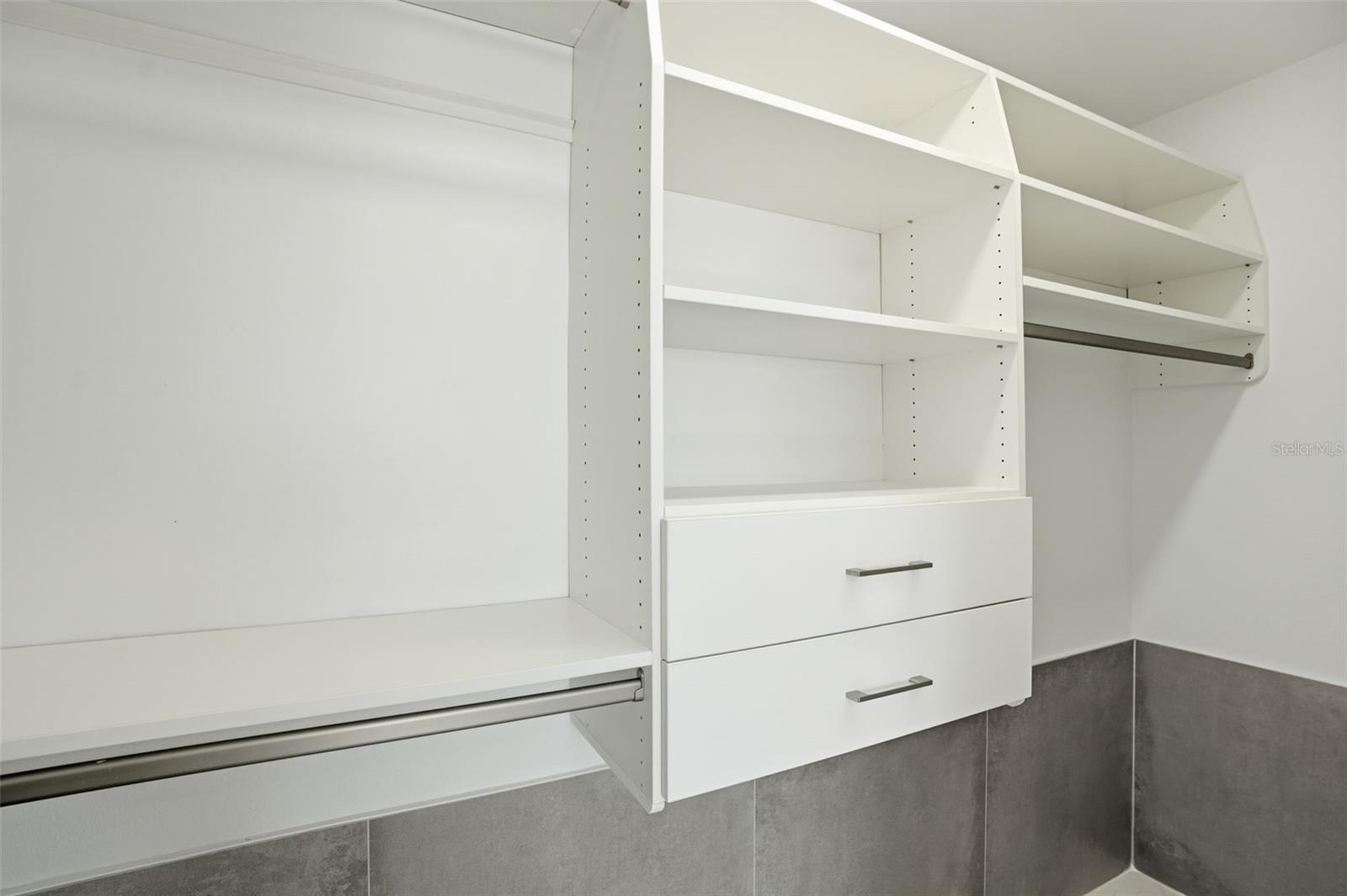 Image 23 of 57 For 11982 Bayshore Drive