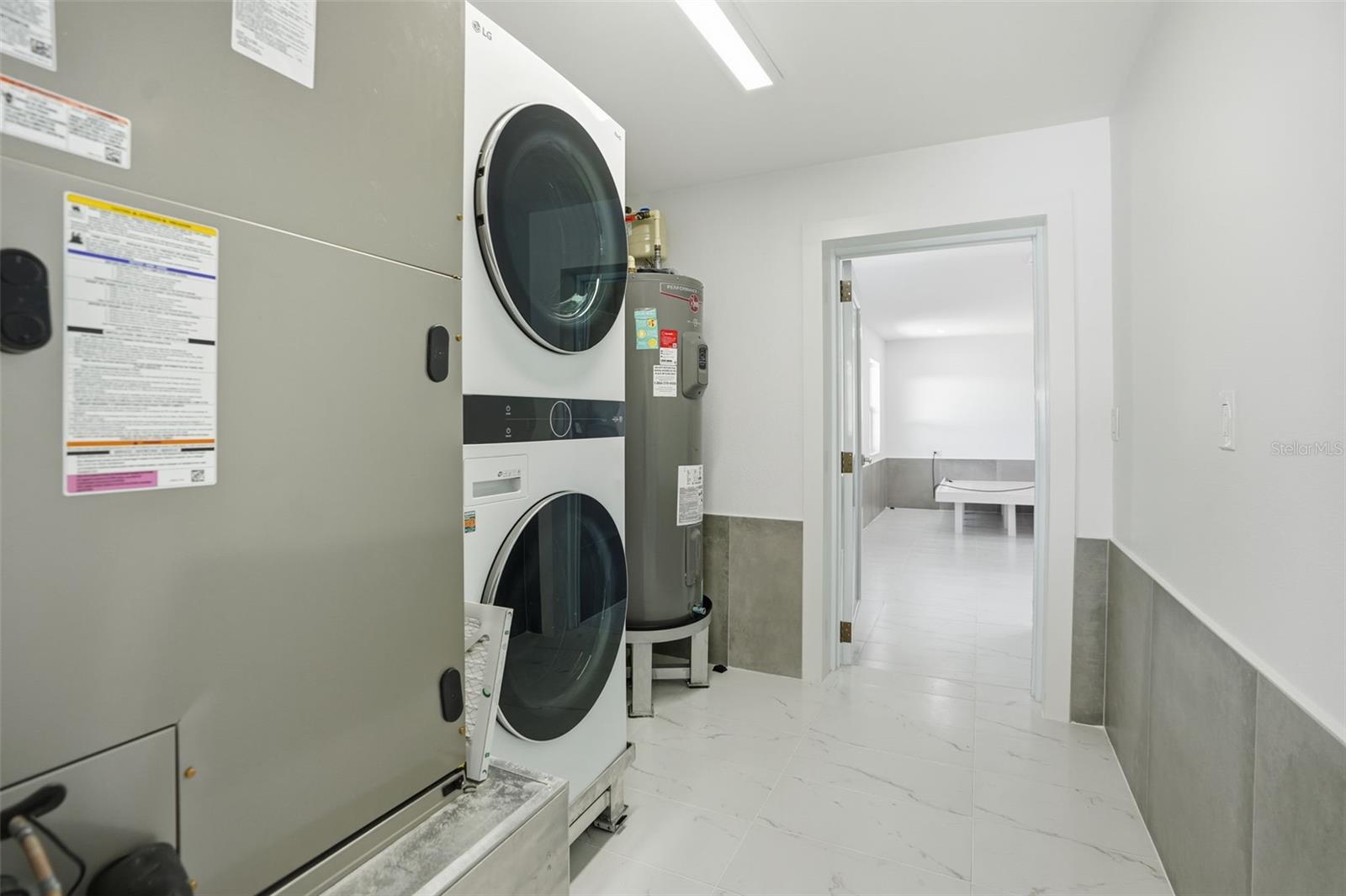 Image 31 of 57 For 11982 Bayshore Drive