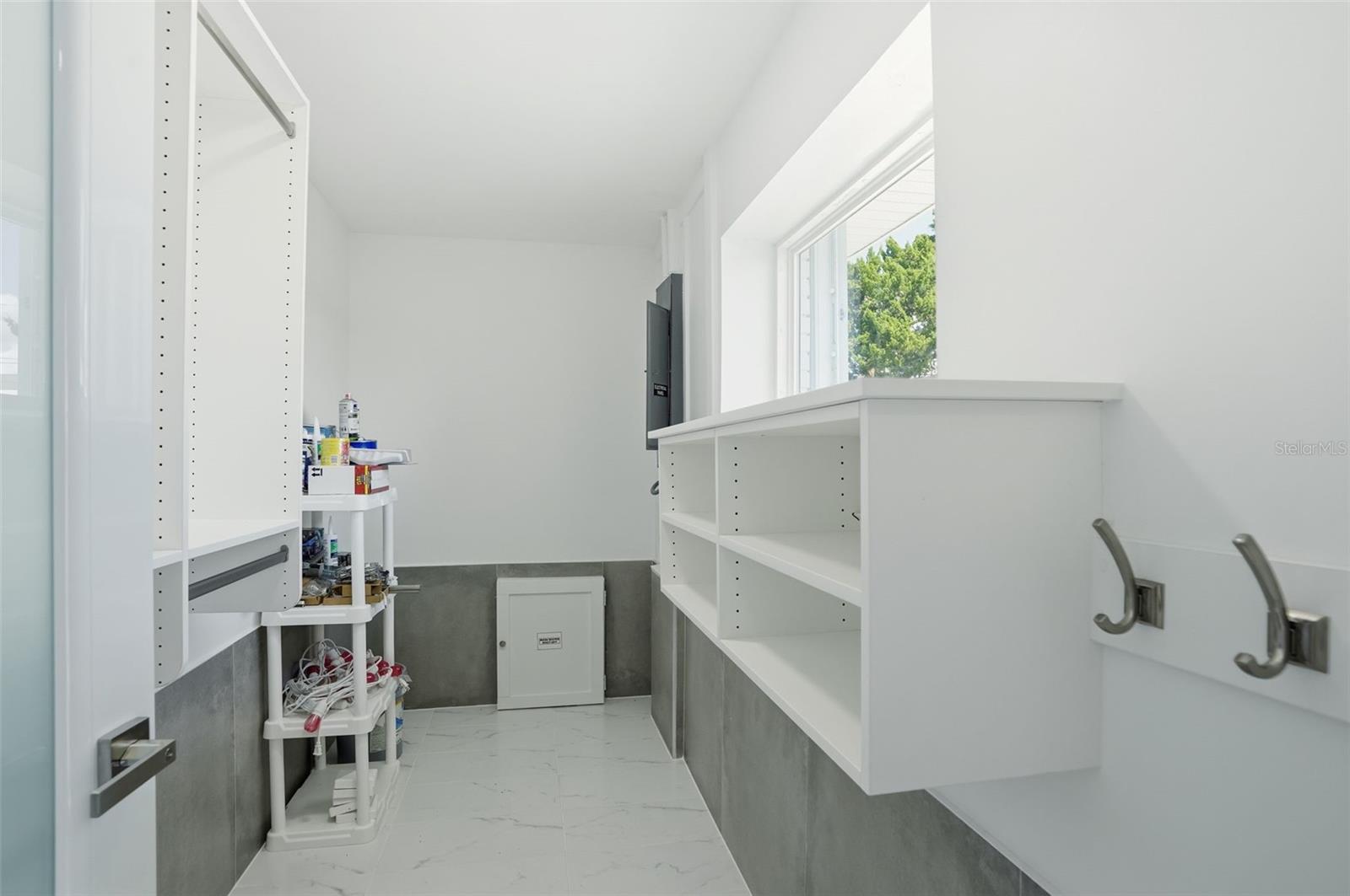 Image 32 of 57 For 11982 Bayshore Drive