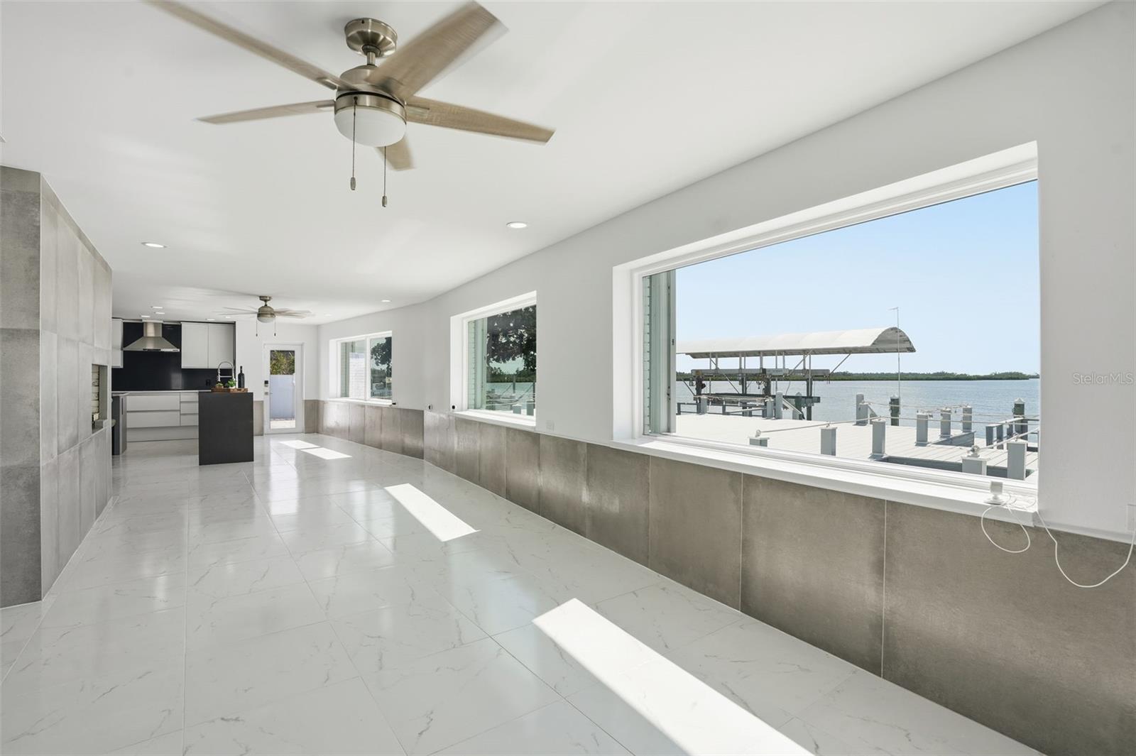 Image 39 of 57 For 11982 Bayshore Drive