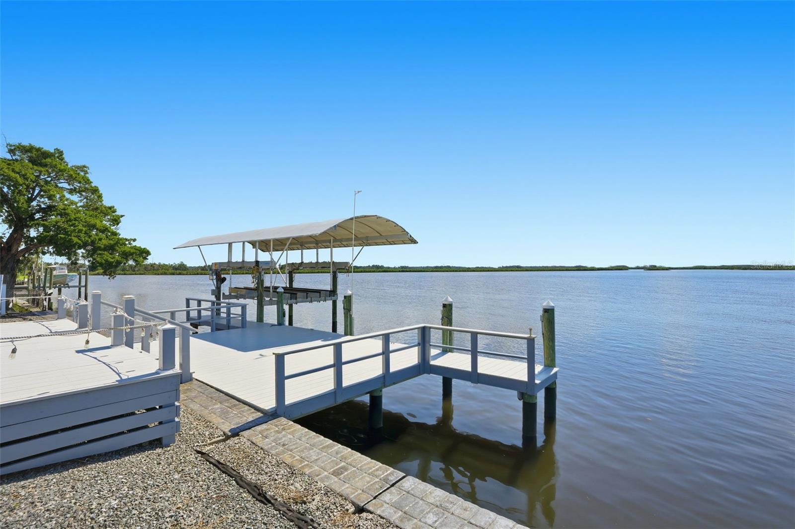 Image 40 of 57 For 11982 Bayshore Drive