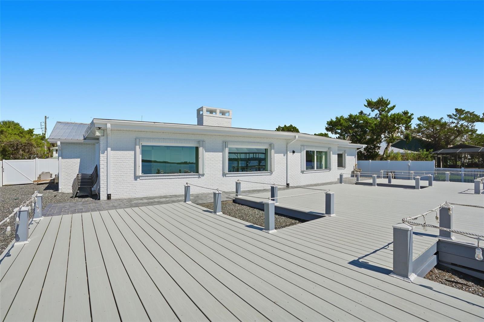 Image 41 of 57 For 11982 Bayshore Drive