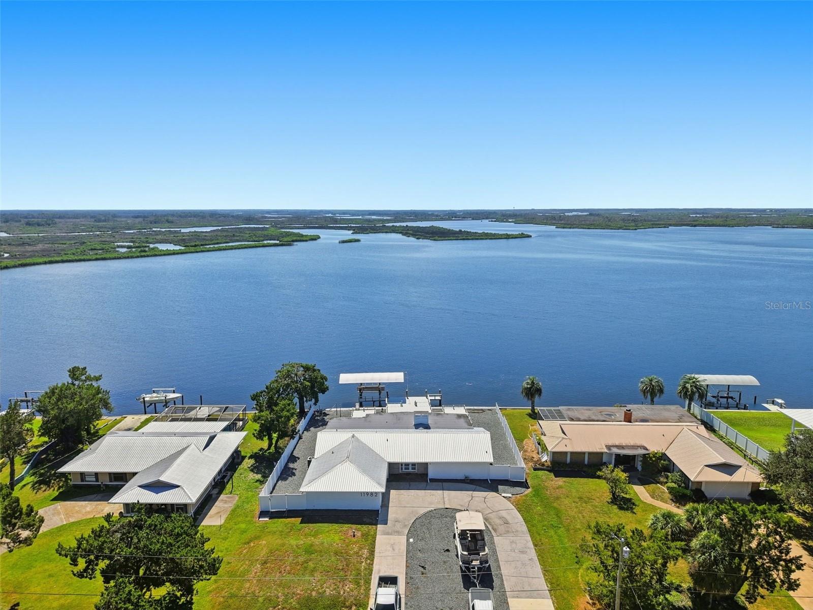 Image 48 of 57 For 11982 Bayshore Drive