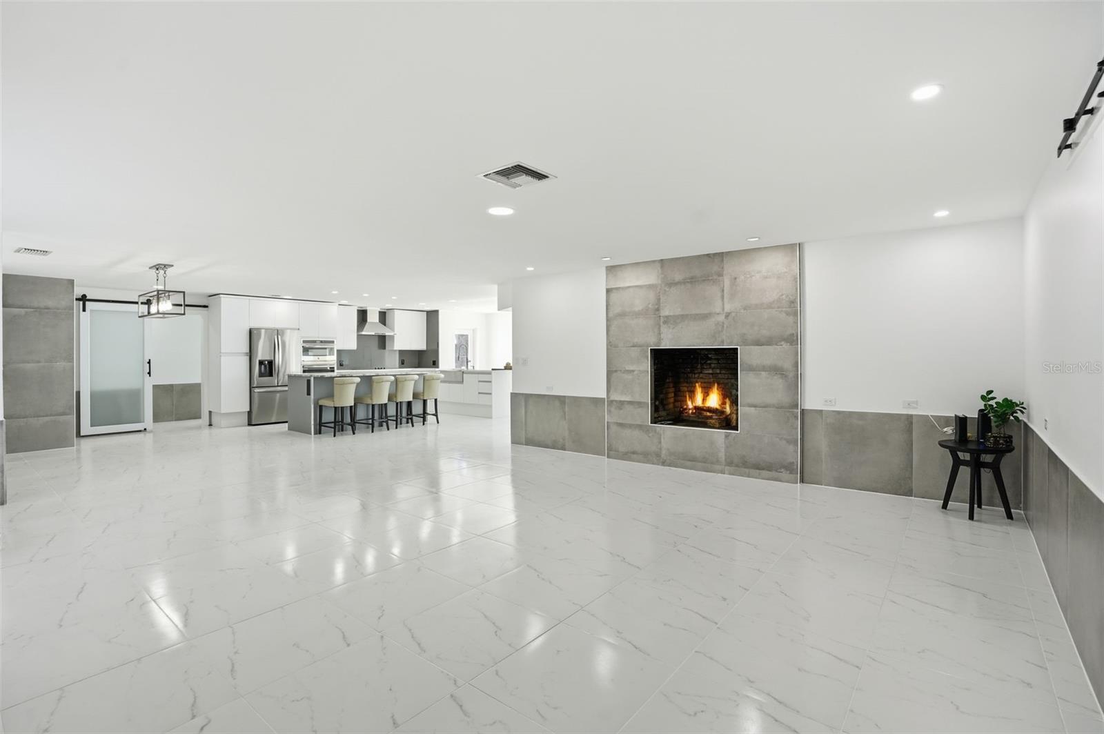 Image 6 of 57 For 11982 Bayshore Drive