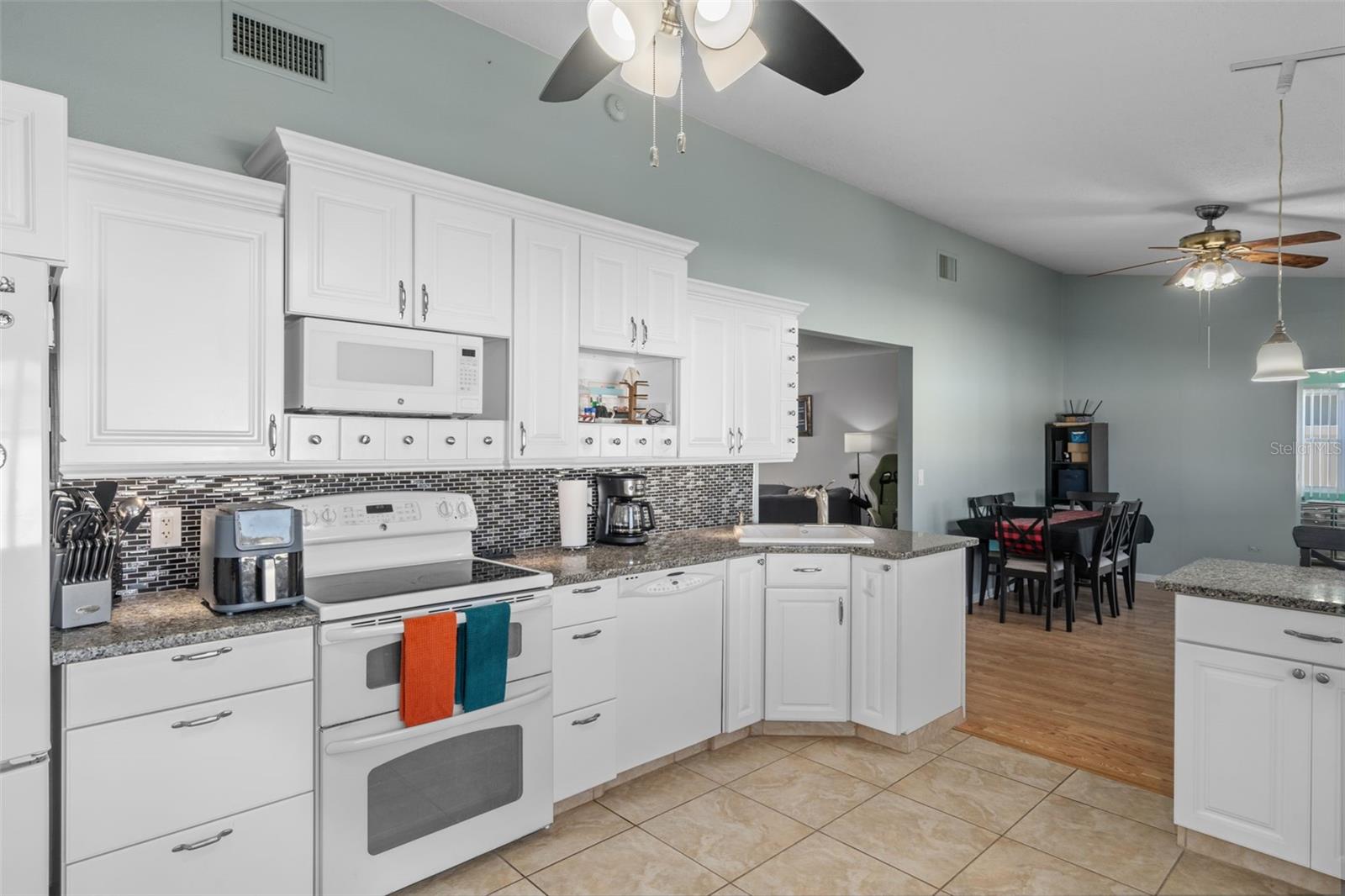 Image 23 of 35 For 7735 Deer Foot Drive