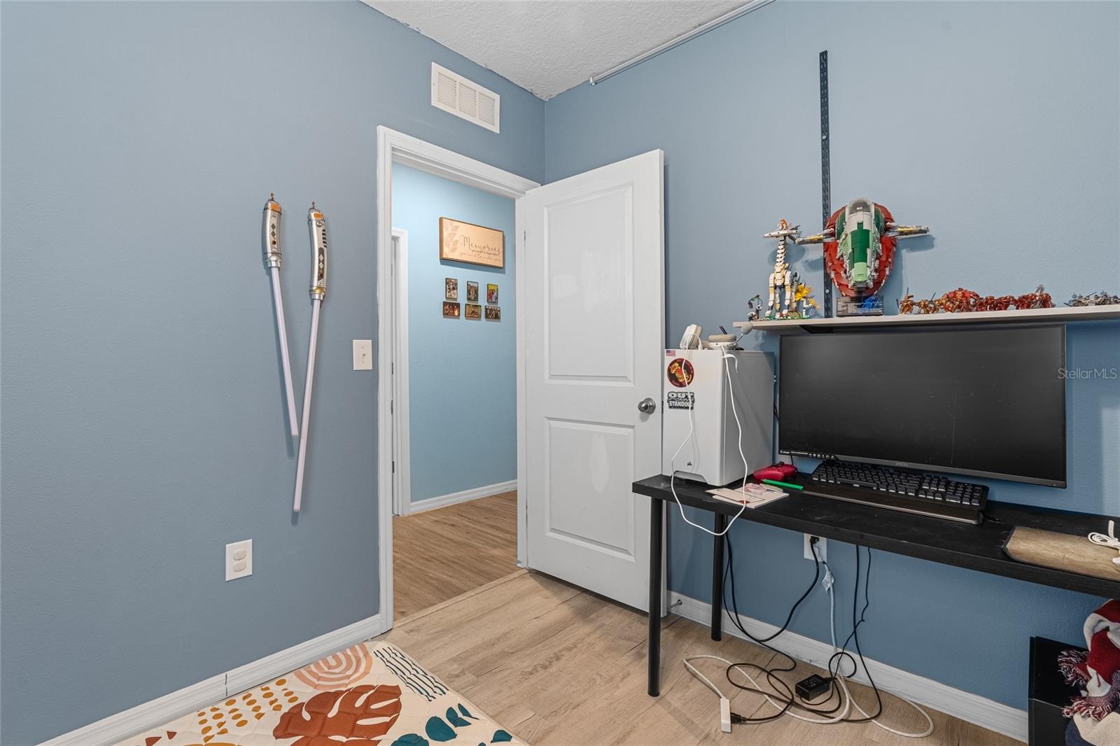 Image 17 of 28 For 6601 Longboat Drive