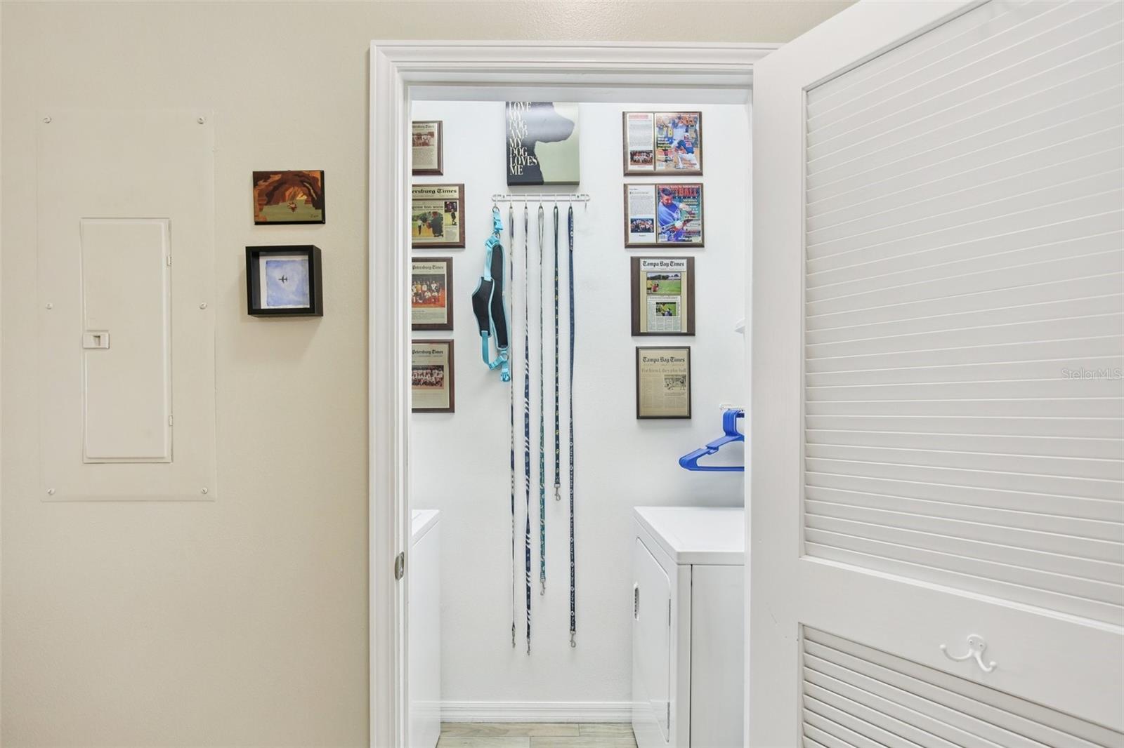 Image 17 of 40 For 8513 Shallow Creek Court