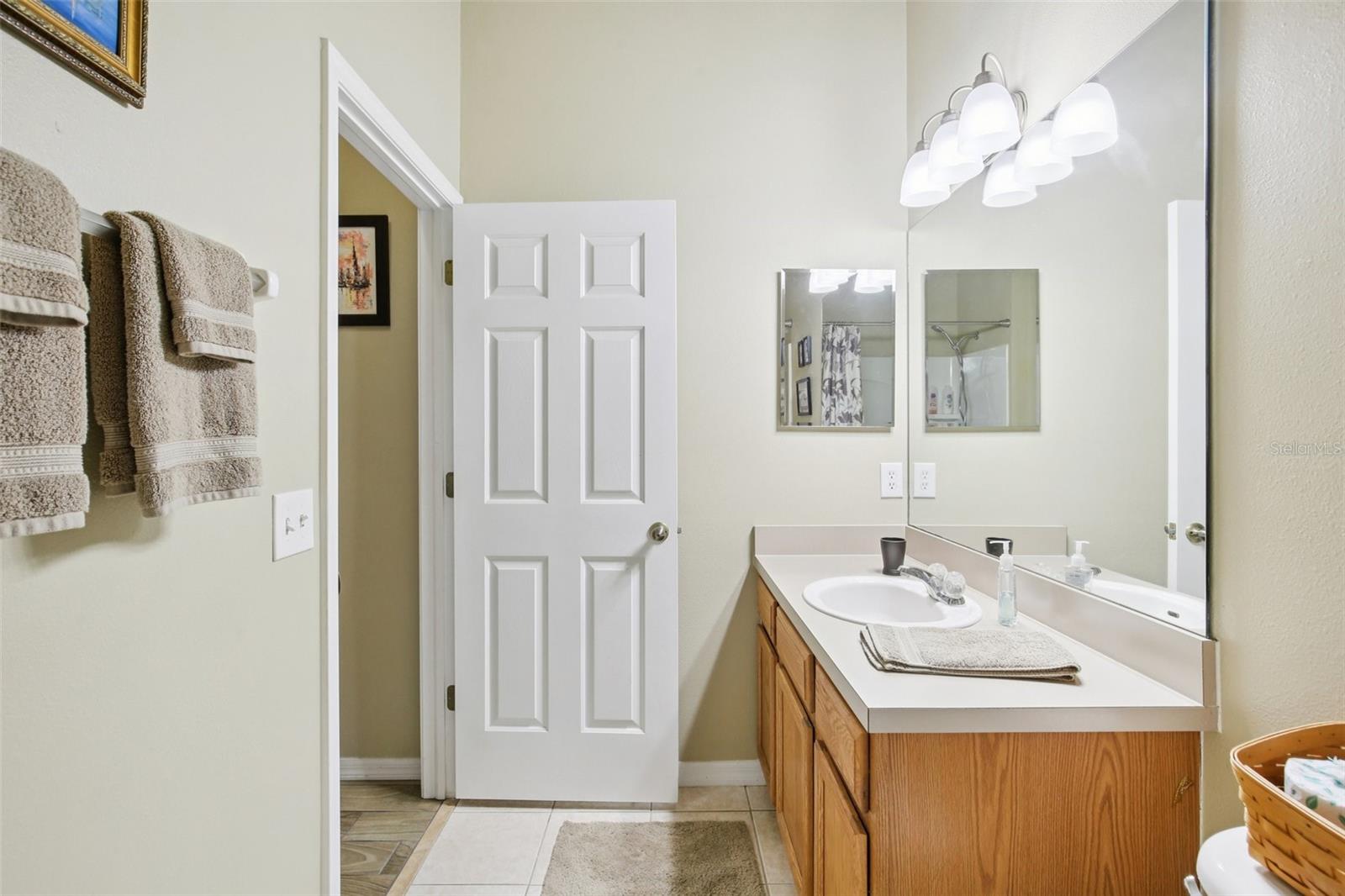 Image 20 of 40 For 8513 Shallow Creek Court