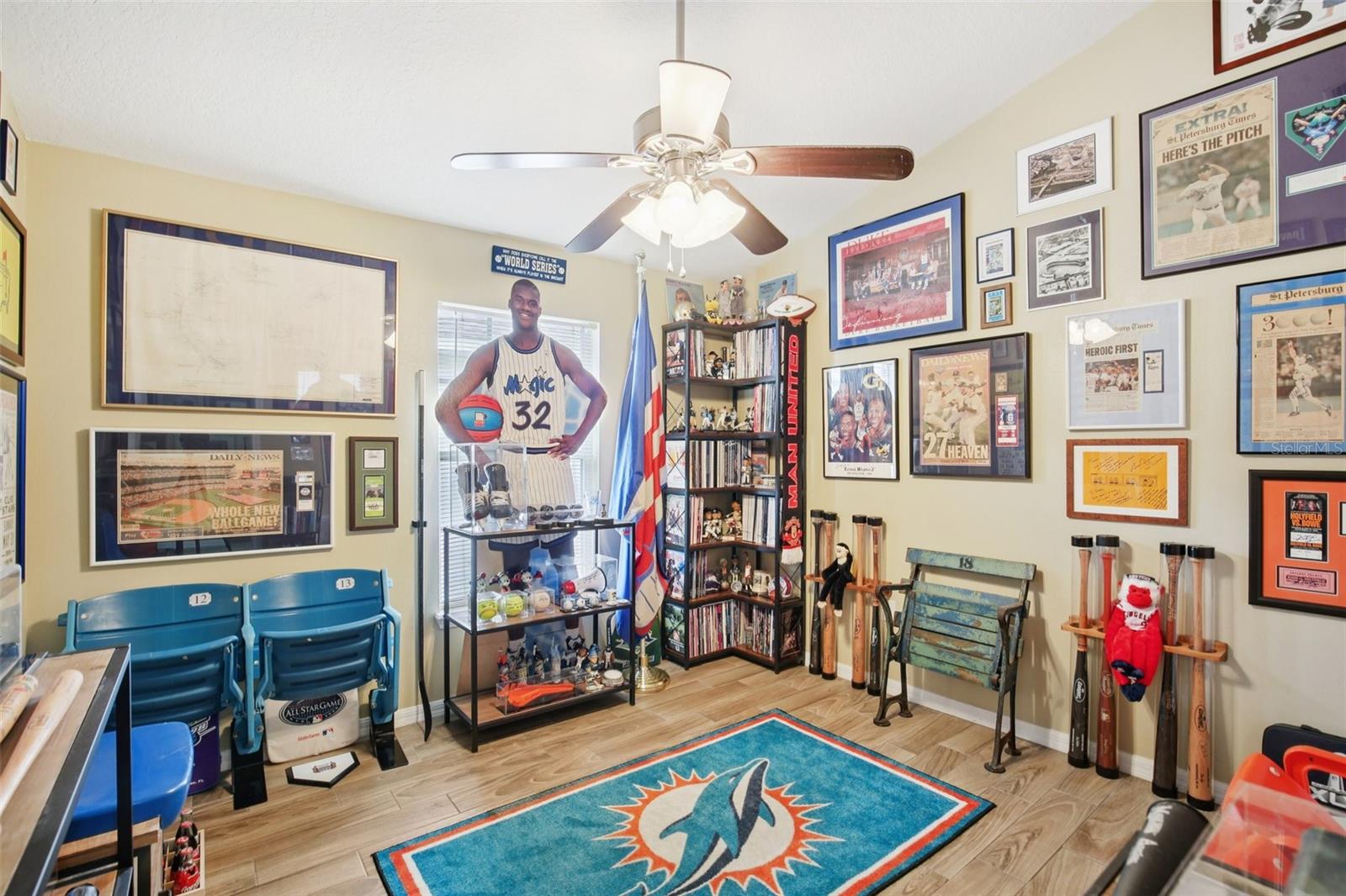 Image 21 of 40 For 8513 Shallow Creek Court