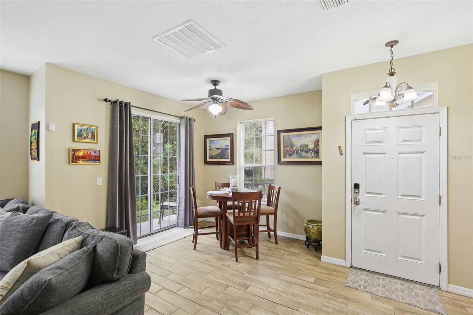 Image 7 of 40 For 8513 Shallow Creek Court