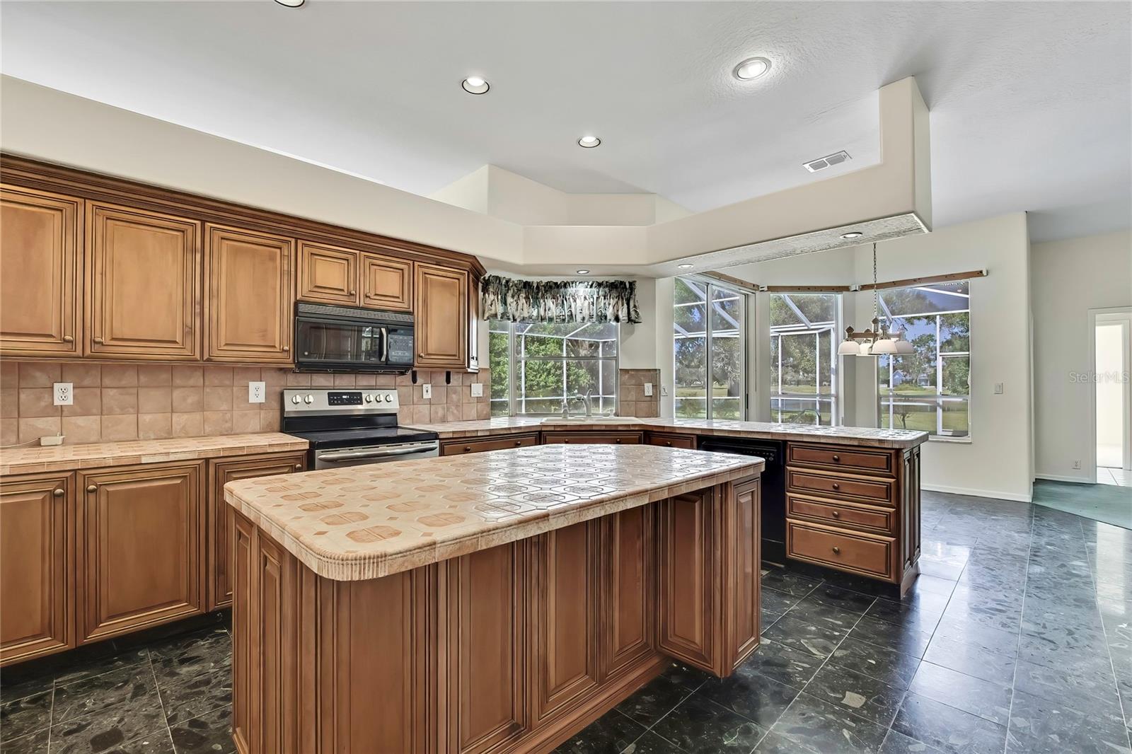 Image 15 of 75 For 4412 Lake In The Woods Drive