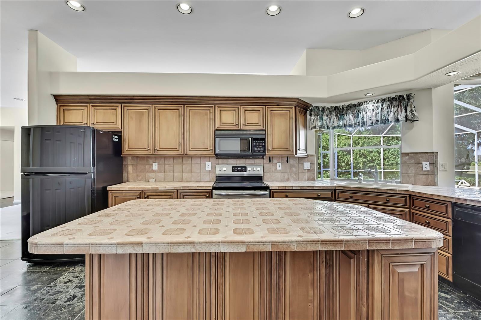 Image 16 of 75 For 4412 Lake In The Woods Drive