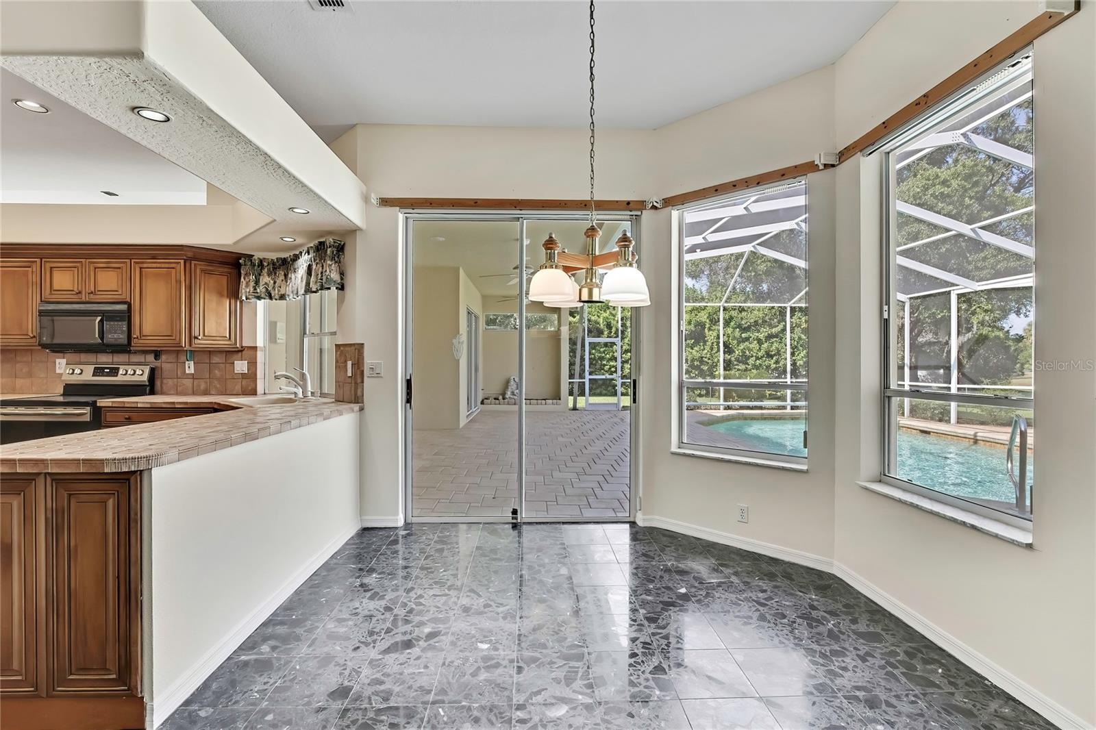 Image 18 of 75 For 4412 Lake In The Woods Drive