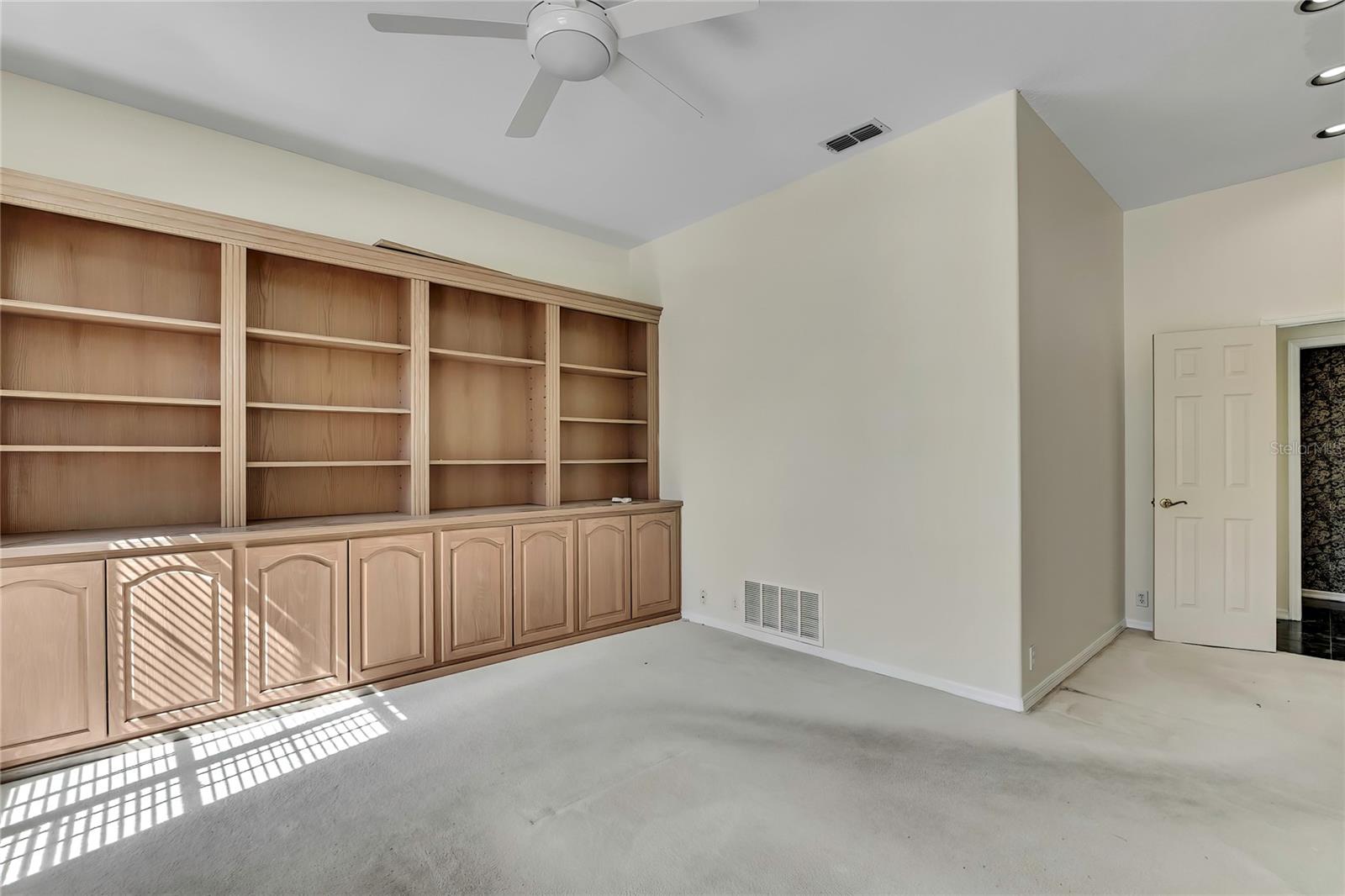 Image 33 of 75 For 4412 Lake In The Woods Drive