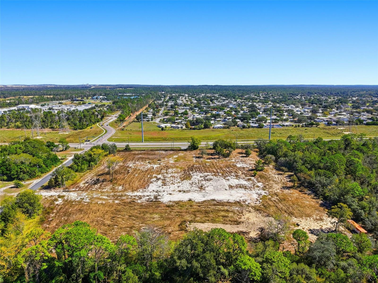 Listing photo id 11 for 9247 Sunshine Grove Road