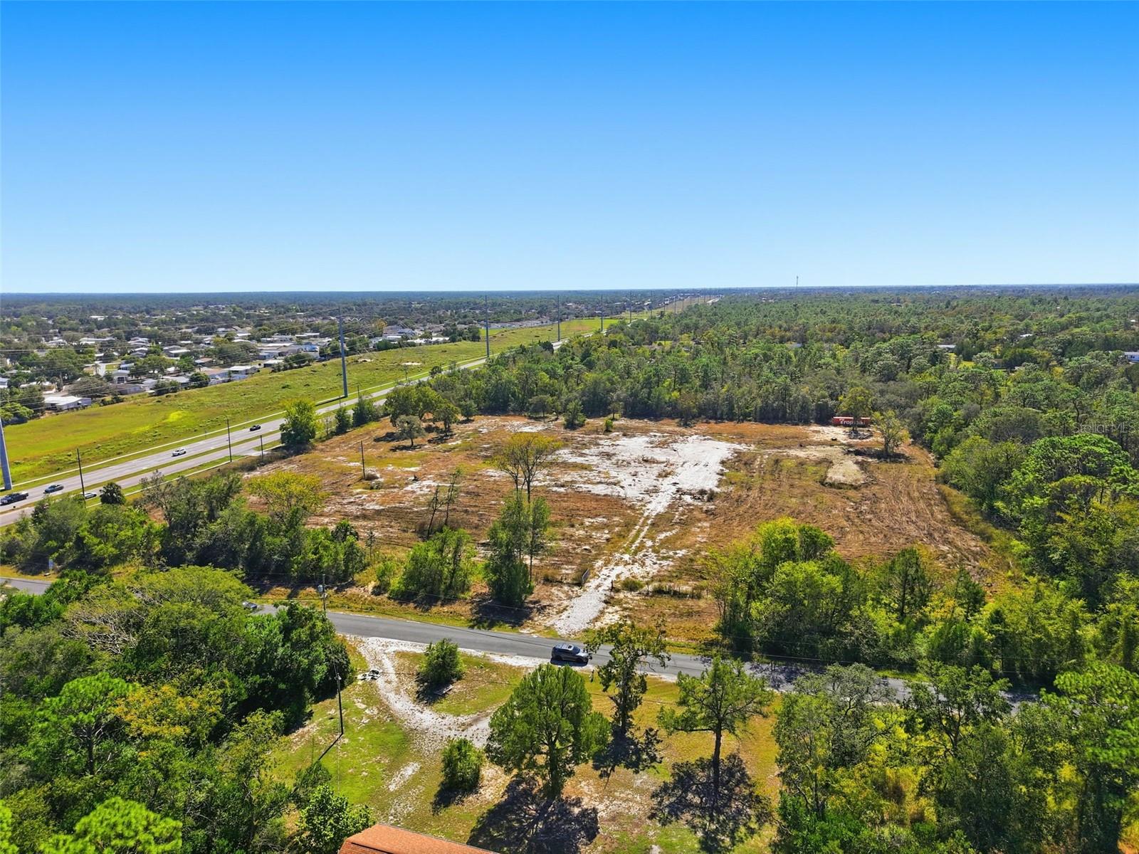 Listing photo id 6 for 9247 Sunshine Grove Road