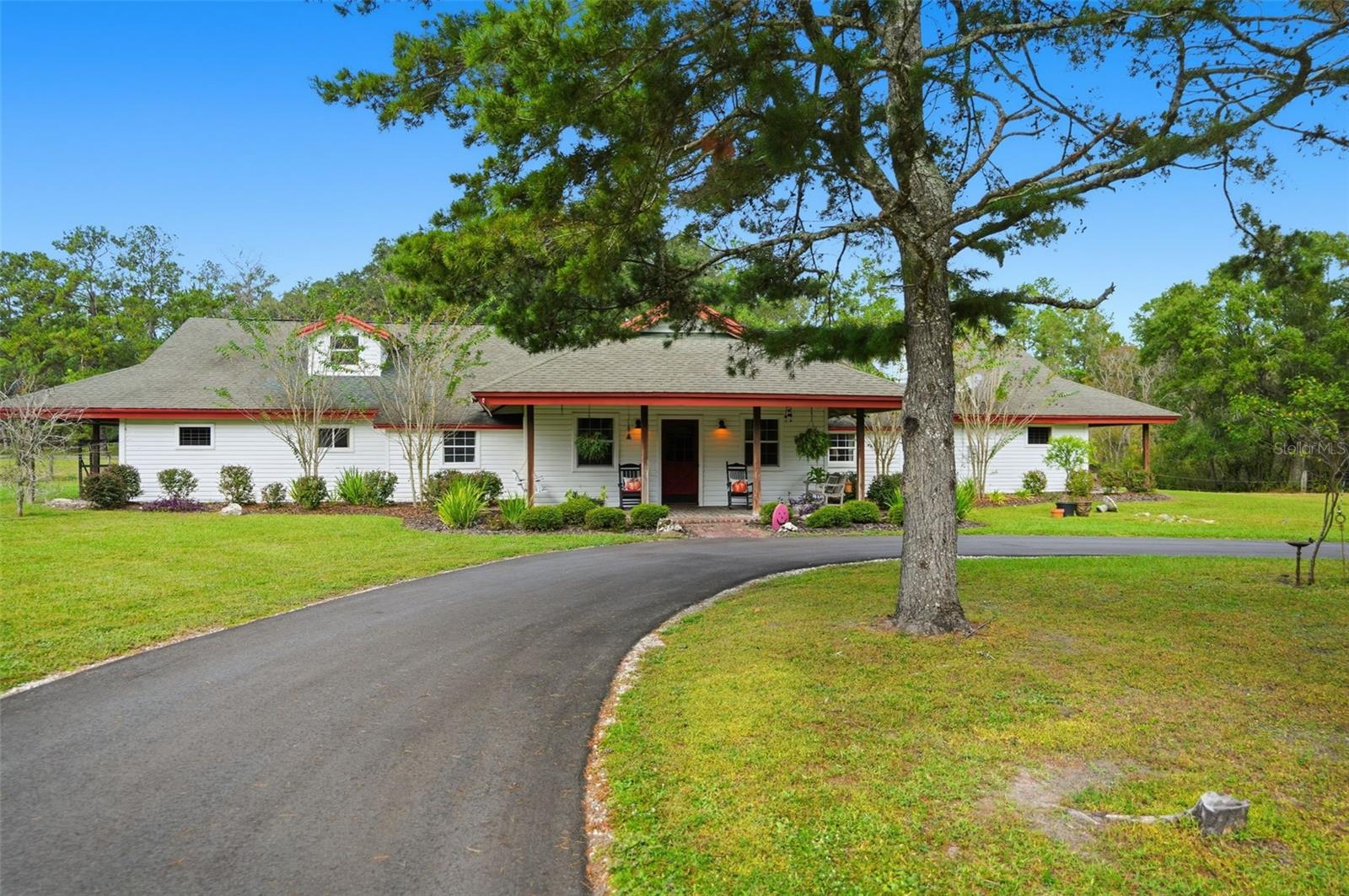 Listing photo id 44 for 1325 Culbreath Road