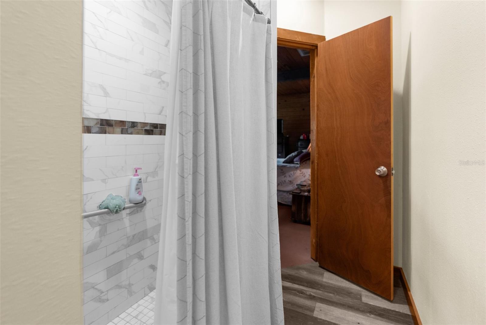 Listing photo id 58 for 1325 Culbreath Road