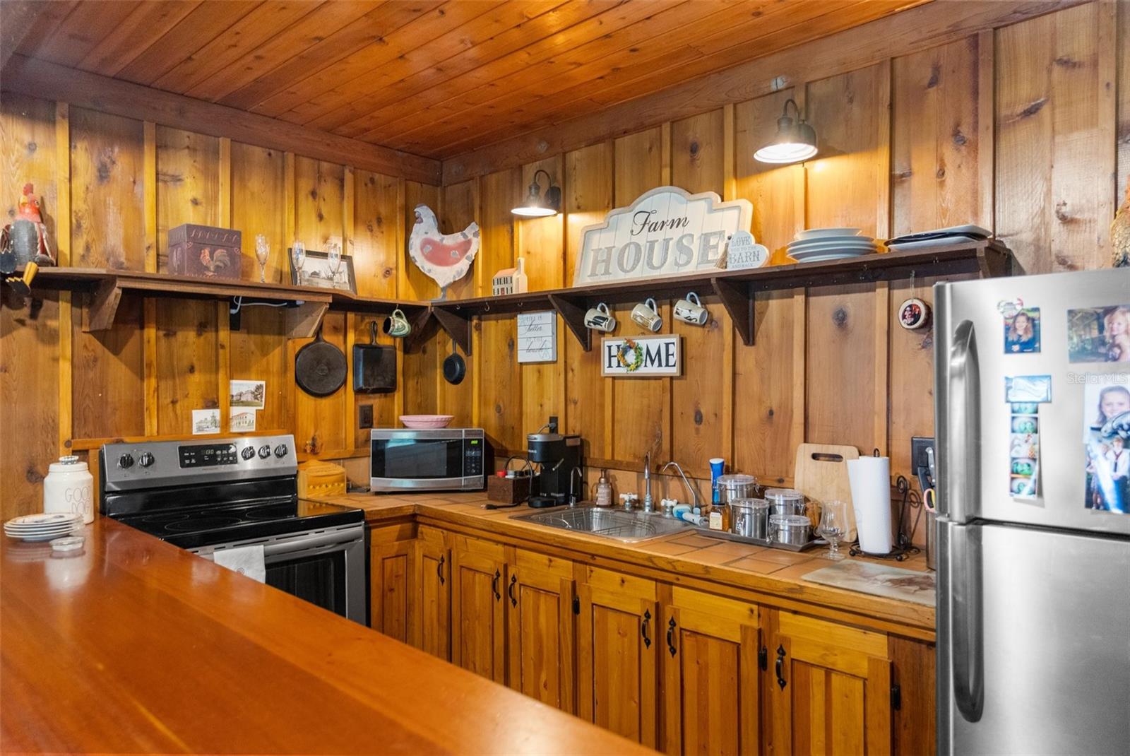 Listing photo id 62 for 1325 Culbreath Road